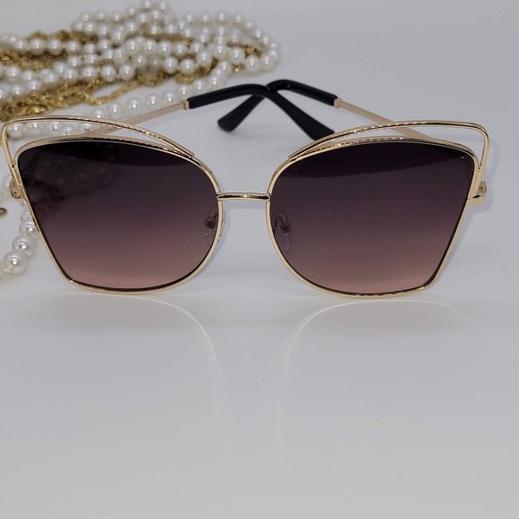 Pretty Kitty Cat Eye Sunglasses - LAST ONE!!! - Picture 6 of 10